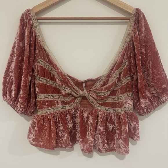 Free People Tops - Free People Velvet Puff Sleeve Blouse in Rose‎ : boho